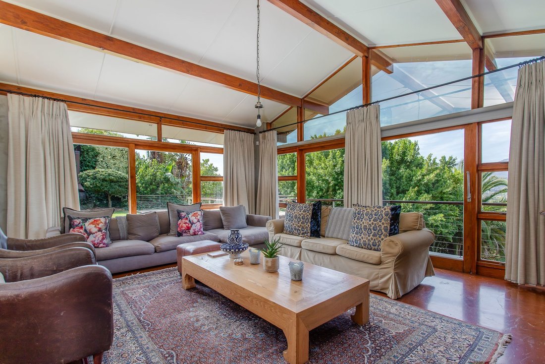 House in Paarl, Western Cape, South Africa 4 - 17665306
