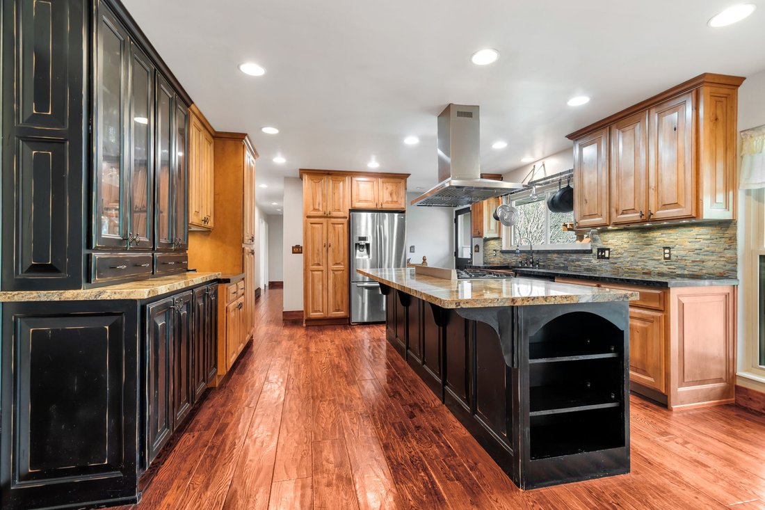 House in Sandy, Utah, United States 5 - 17666068