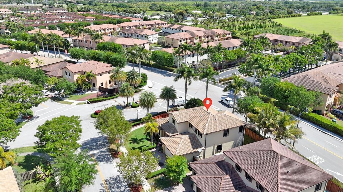 House in Homestead, Florida, United States 5 - 17662803