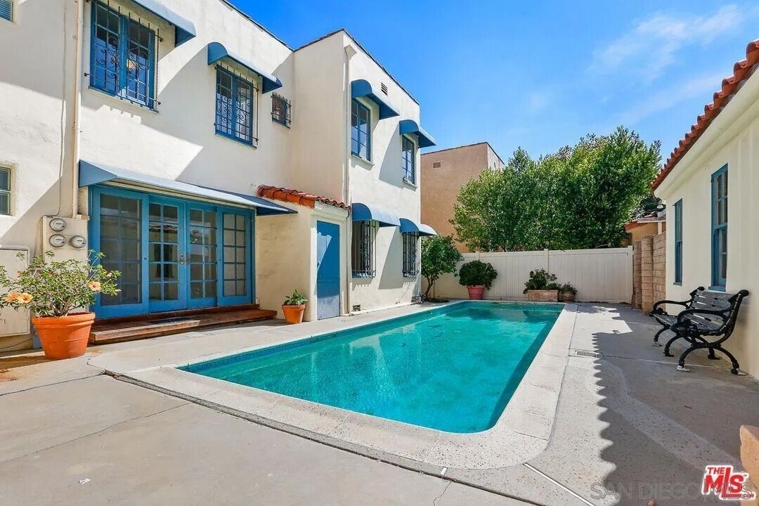 Beverly Hills, California, United States 2 - 17662862