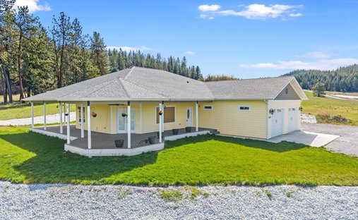 House in Valley, Washington, United States 1