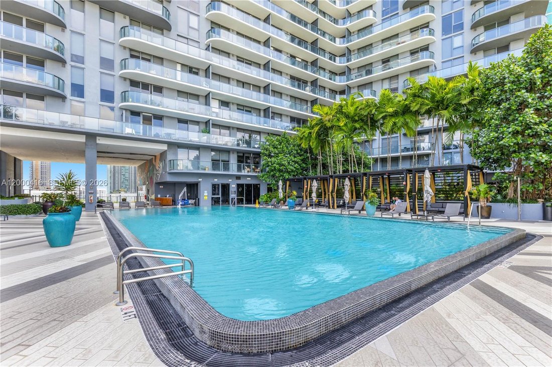 Condo in Miami, Florida, United States 1 - 17666677