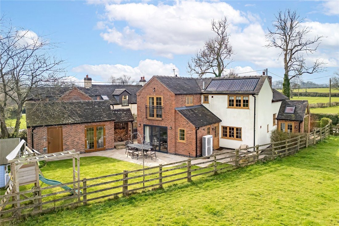House in Derbyshire, England 1 - 17662496