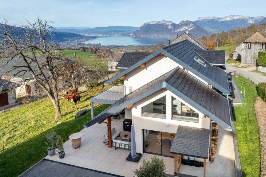 House in Saint-Eustache, Auvergne-Rhône-Alpes, France 2 - 17663394