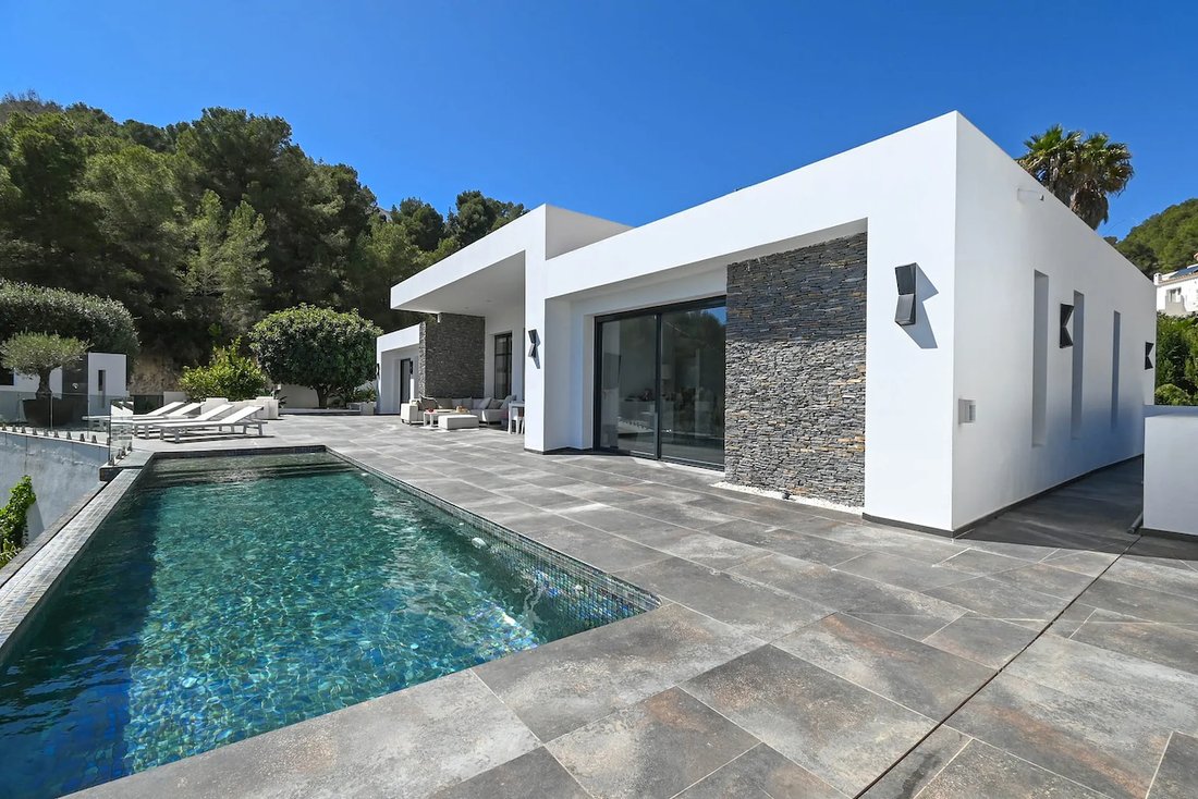 Villa in Moraira, Teulada, Valencian Community 1 - 15666081