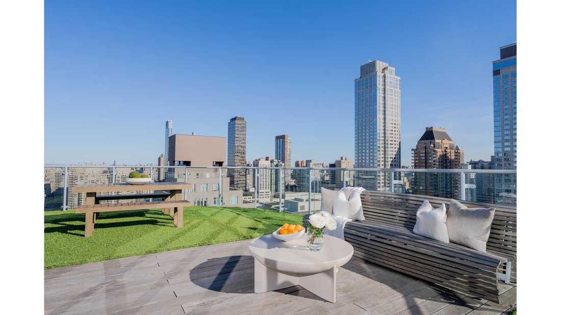 Condo in New York, New York, United States 4 - 17389310