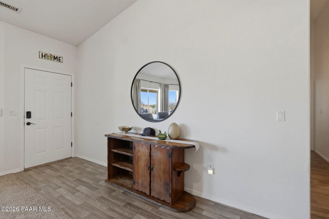 Prescott Valley, Arizona, United States 5 - 17663881