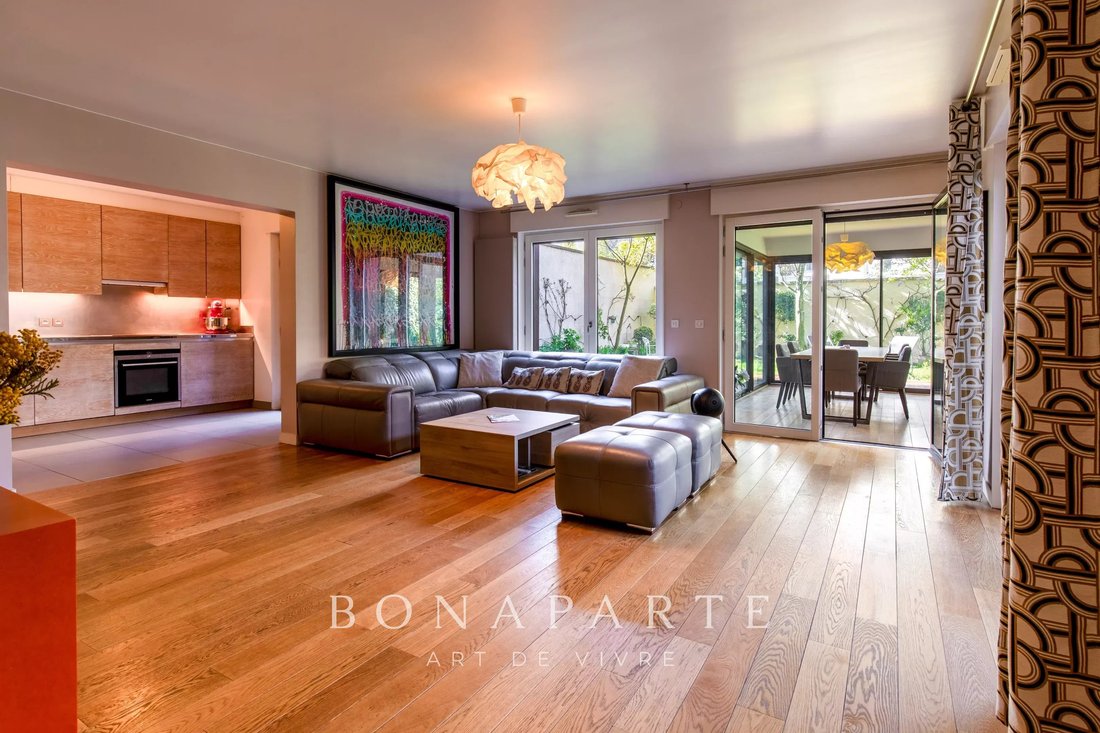 Apartment in Vaillant-Sembat, Boulogne-Billancourt, France 2 - 17663986