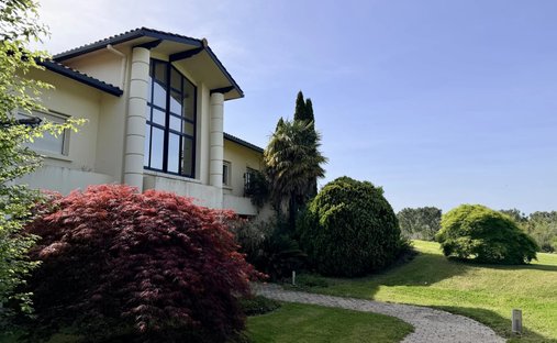 House in Sud, Ciboure, France 1