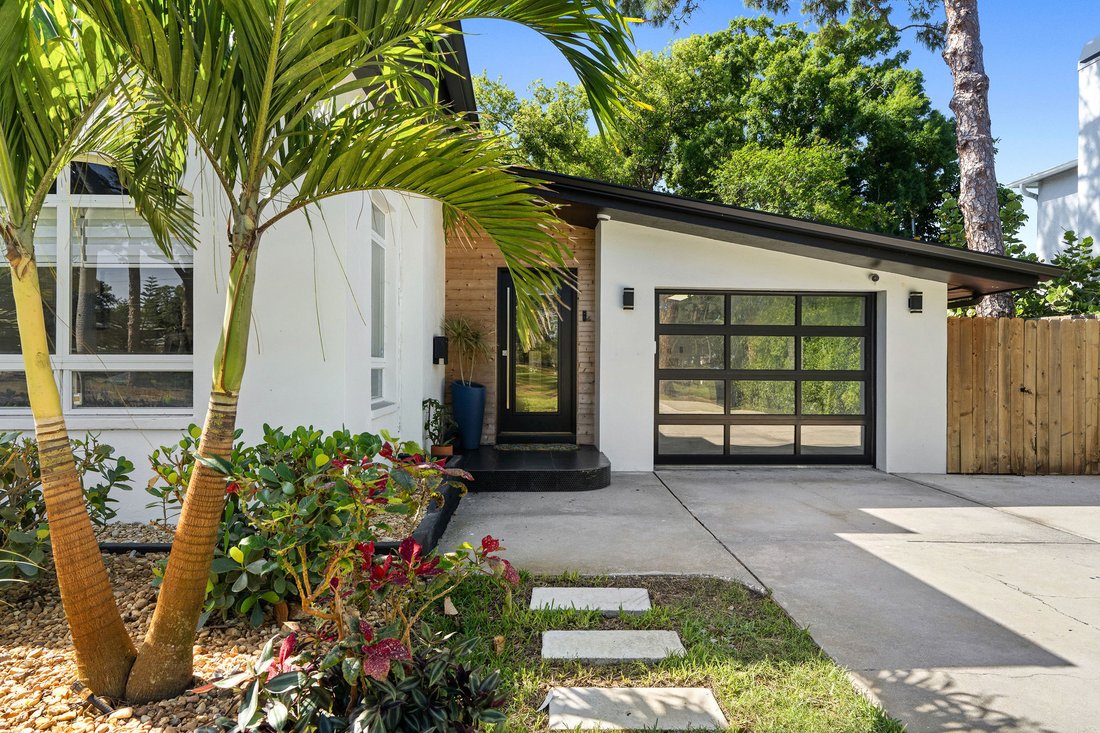 House in St. Petersburg, Florida, United States 3 - 17663480