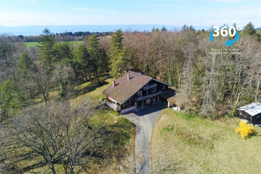 Chalet in Lyaud, Auvergne-Rhône-Alpes, France 1 - 17663338