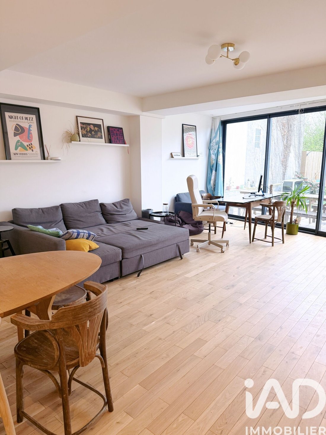 Carnot, Romainville, France 2 - 17398822