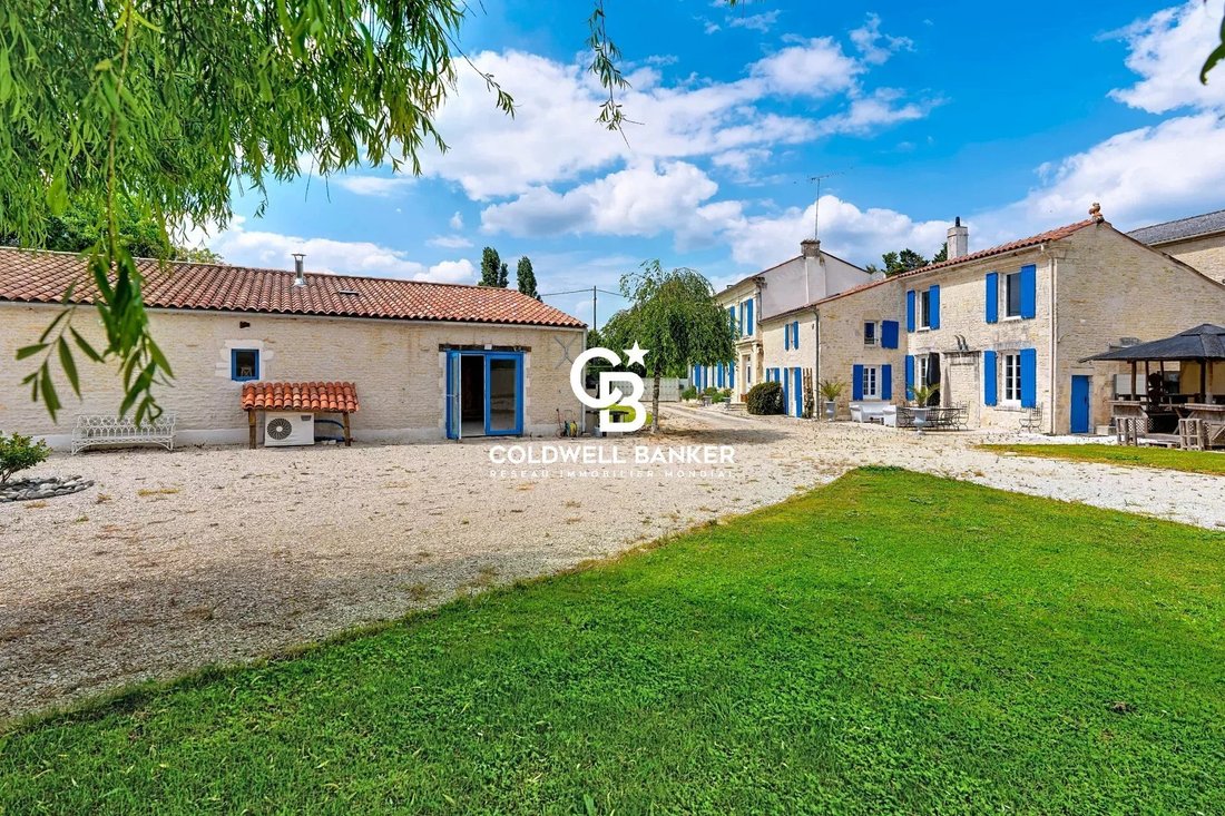 House in Vouhe, Nouvelle-Aquitaine, France 5 - 17663959