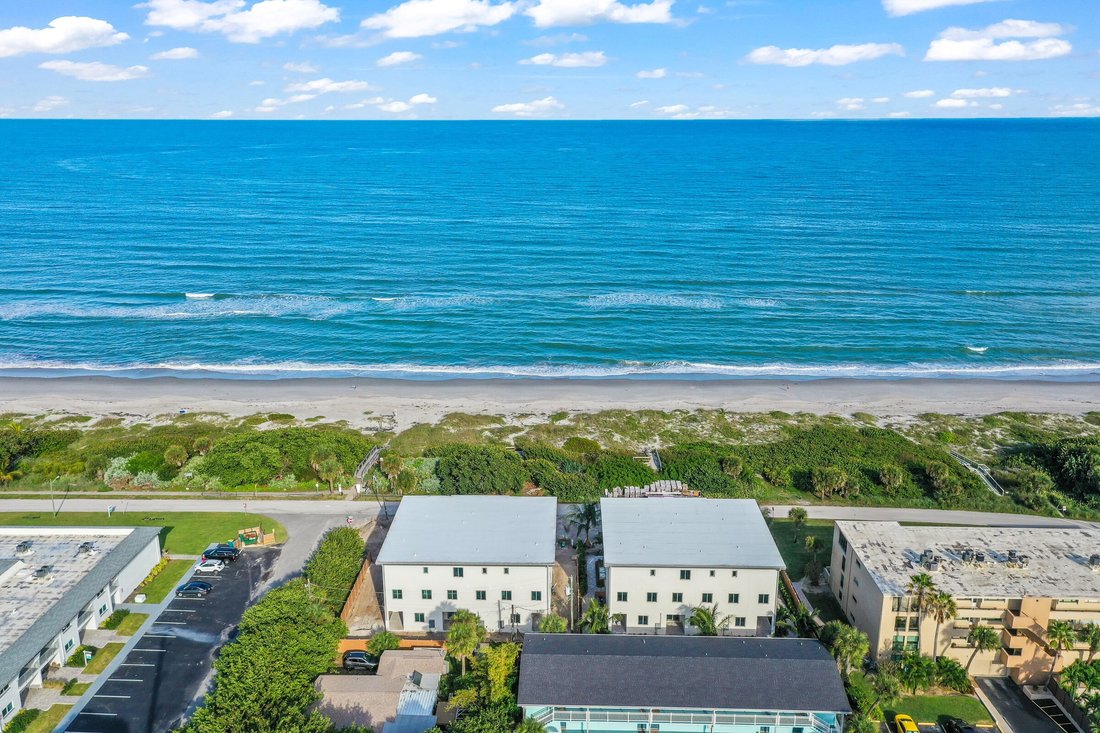 Townhouse in Indialantic, Florida, United States 1 - 17662234