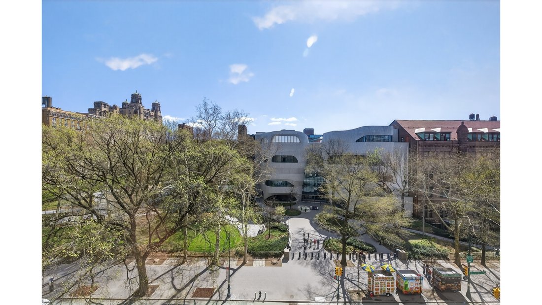 Condo in New York, New York, United States 2 - 17663386