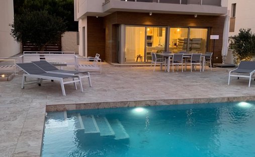 Villa in Torrevieja, Valencian Community, Spain 1