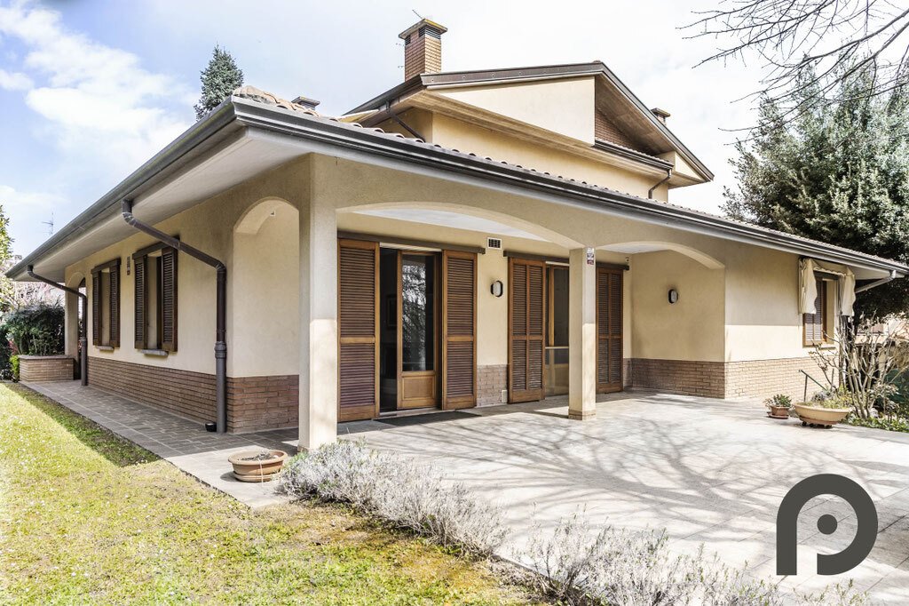 Villa in Castel San Pietro Terme, Emilia-Romagna, Italy 4 - 17665398