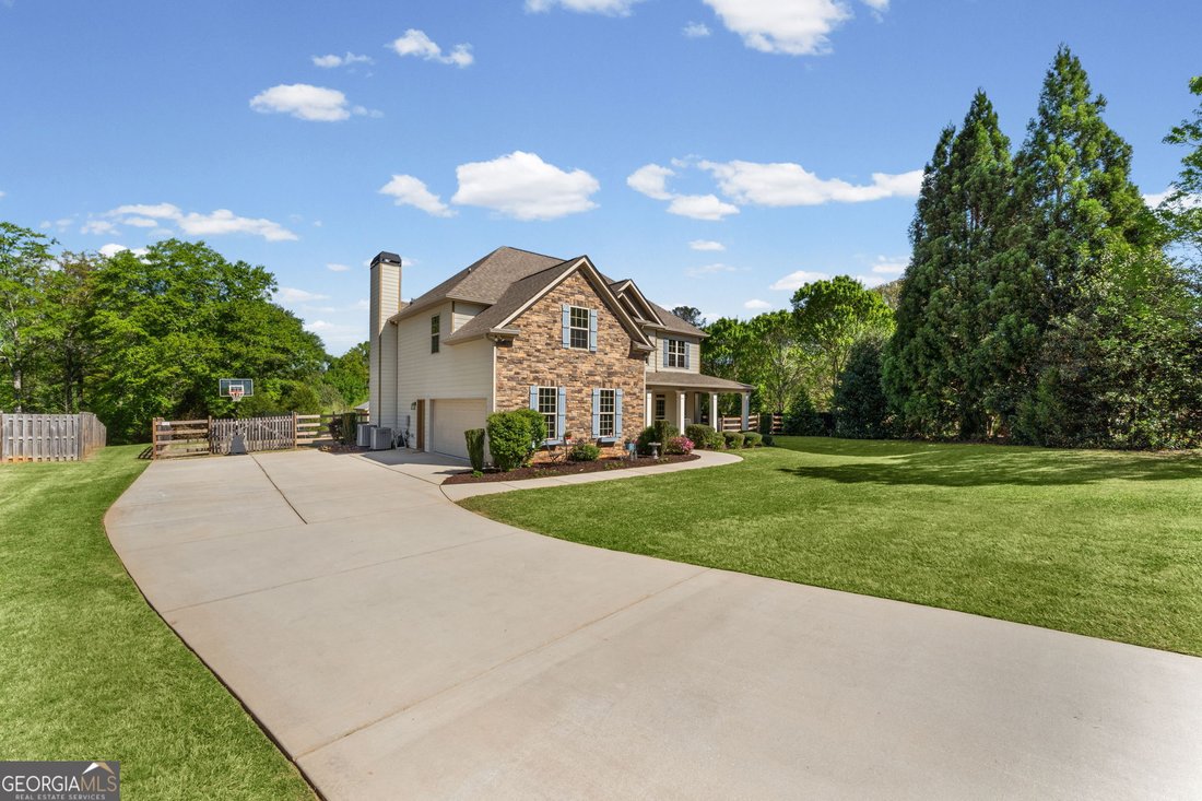 House in Newnan, Georgia, United States 2 - 17666525