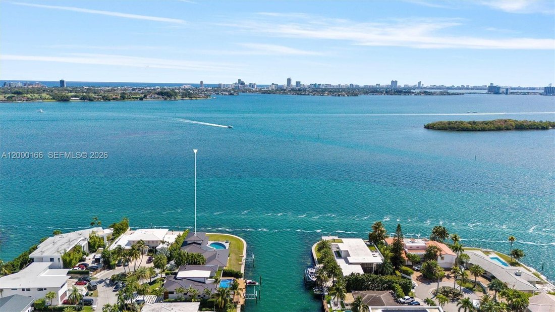House in North Miami Beach, Florida, United States 1 - 17665212