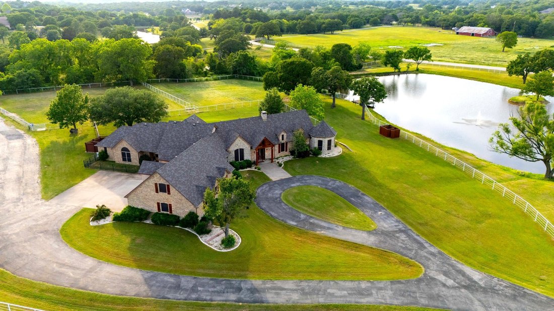 House in Cross Roads, Texas, United States 3 - 17666602