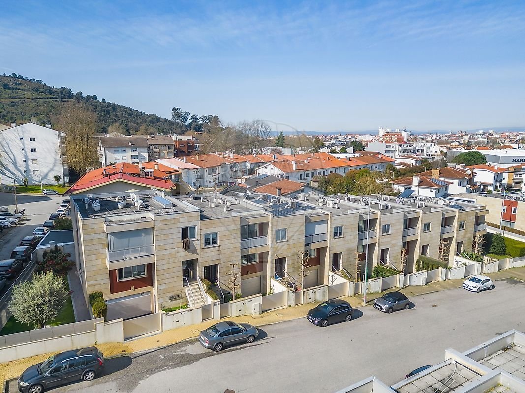 House in Nogueira, Fraiao e Lamacaes, Braga, Portugal 2 - 17665386