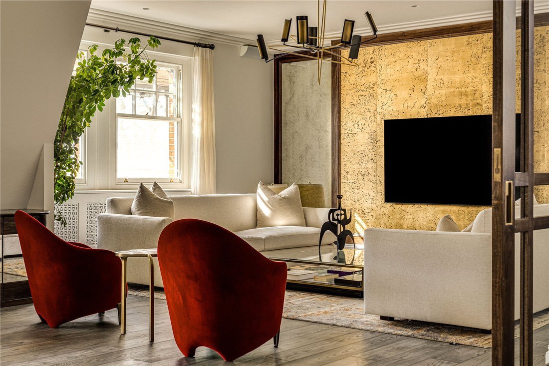 Apartment in Mayfair, Westminster, England 3 - 17665247