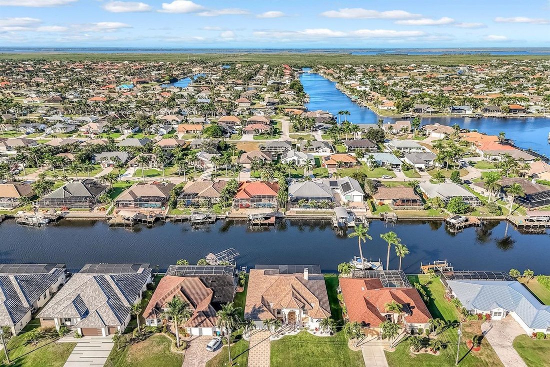 House in Cape Coral, Florida, United States 4 - 17665538