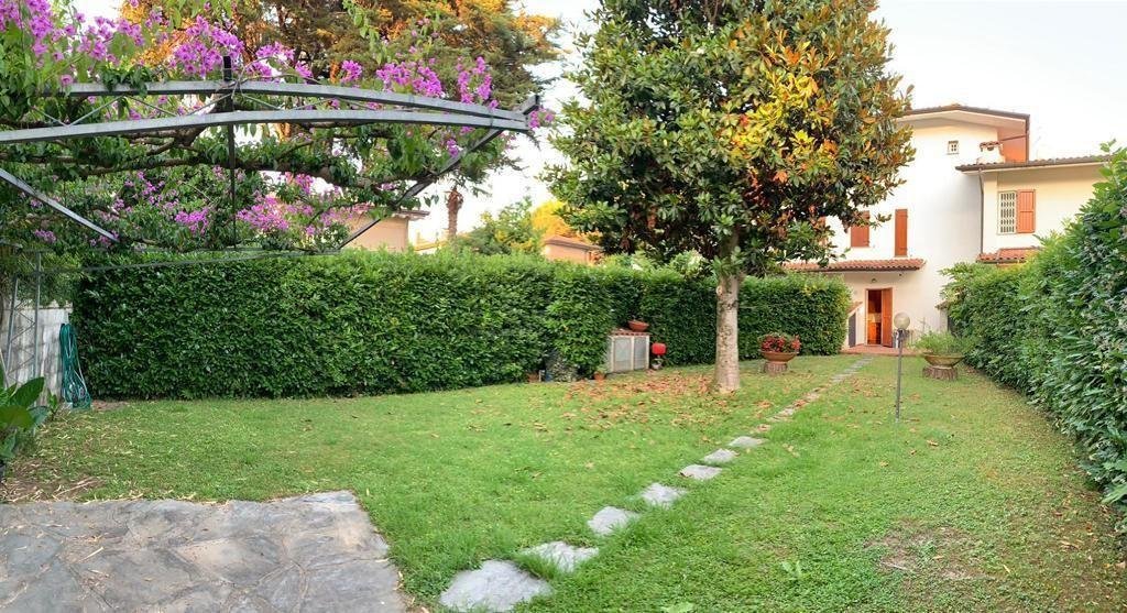 Country House in Cinquale, Montignoso, Tuscany 2 - 17665667
