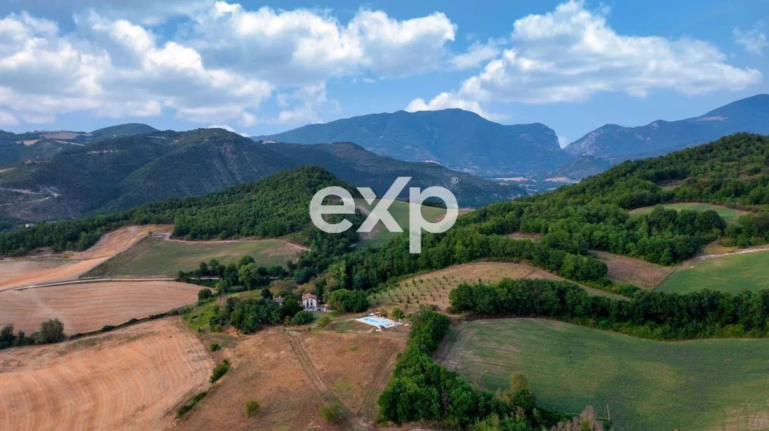 Estate in Cagli, Marche, Italy 5 - 17663364