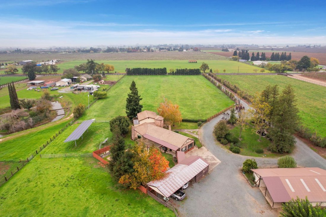 House in Acampo, California, United States 1 - 17666624