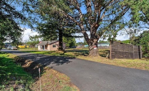 Petaluma, California, United States 1