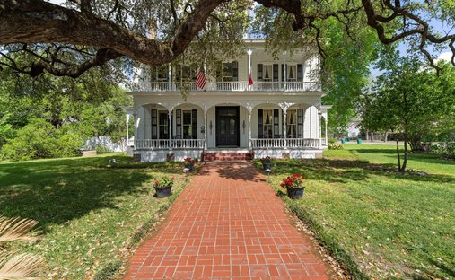 House in La Grange, Texas, United States 1