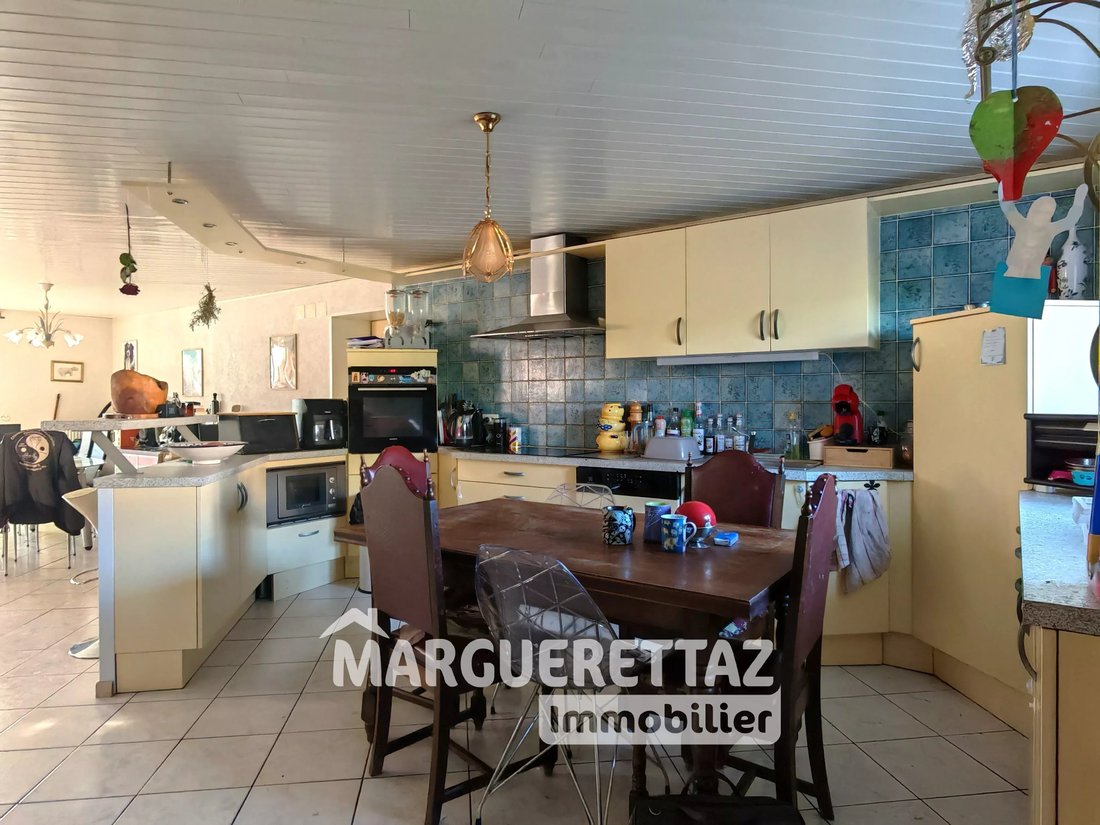 House in Bons-en-Chablais, Auvergne-Rhône-Alpes, France 4 - 17663825