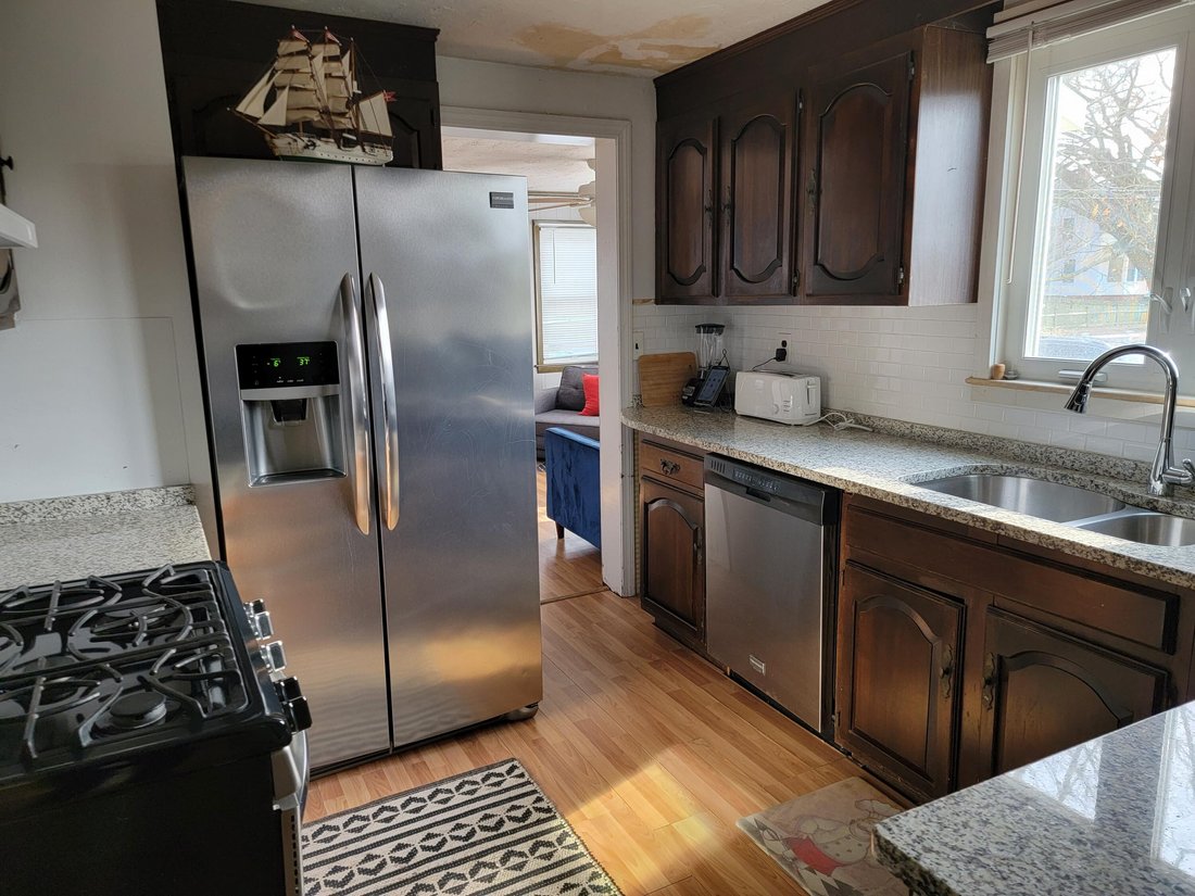 Dennis, Massachusetts, United States 4 - 17662383