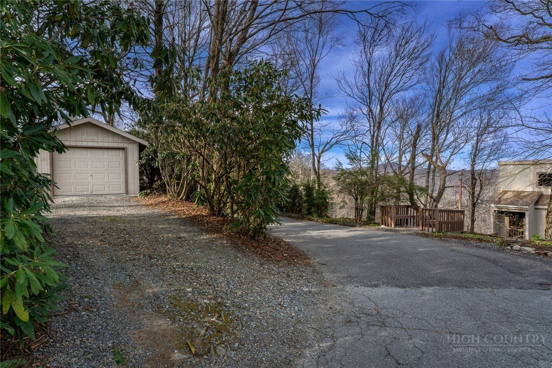 House in Blowing Rock, North Carolina, United States 3 - 17665236