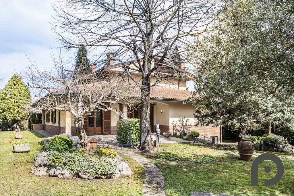 Villa in Castel San Pietro Terme, Emilia-Romagna, Italy 1 - 17665398