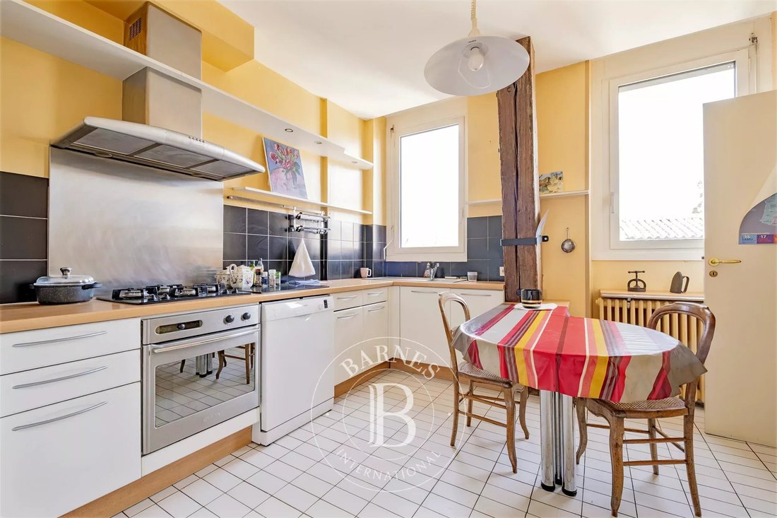 Apartment in Grand Parc-Chartrons-Paul Doumer, Bordeaux, France 5 - 17663793