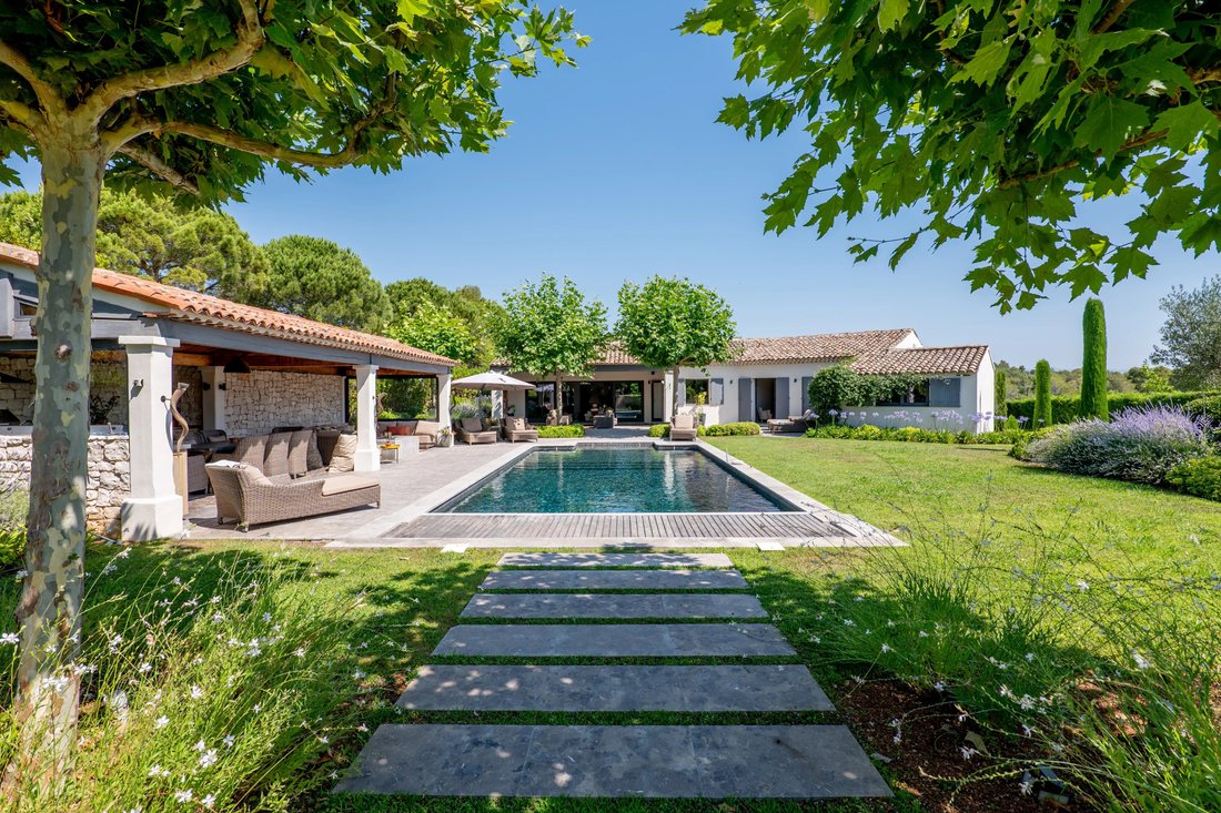 Villa en Mougins, Provenza-Alpes-Costa Azul, Francia 1 - 17663926