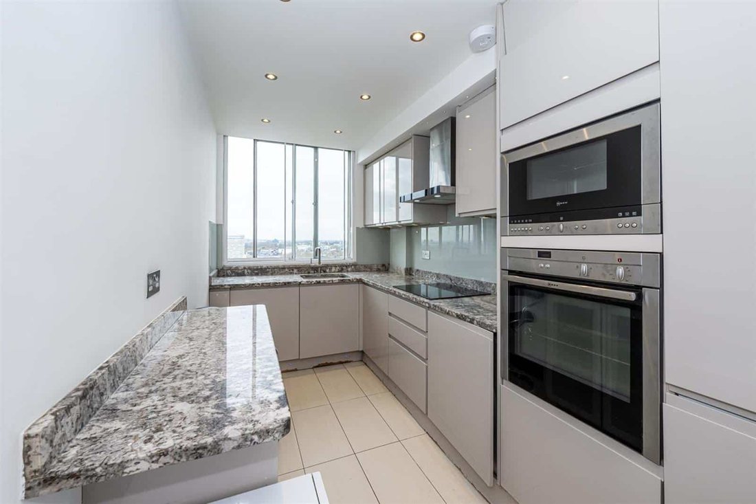 Apartment in Hyde Park, Westminster, England 2 - 17665298