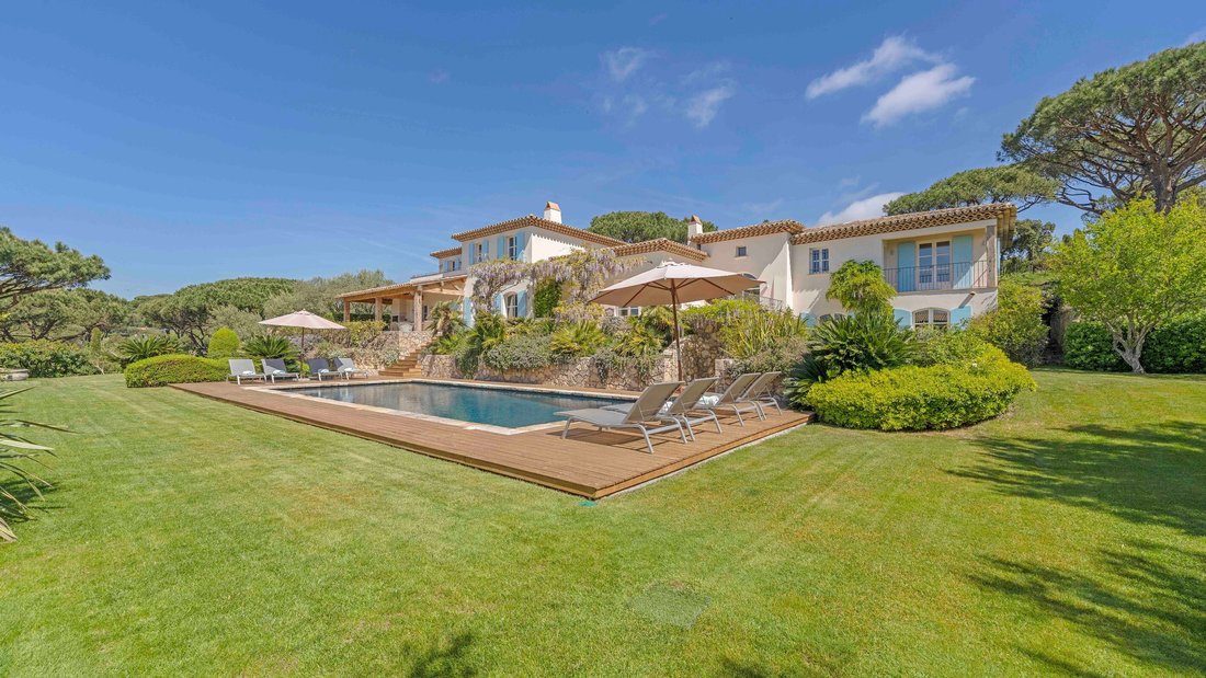House in La Croix-Valmer, Provence-Alpes-Côte d'Azur, France 2 - 17666930