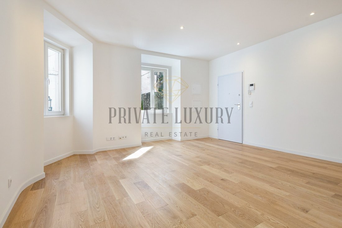 Apartment in Misericordia, Lisbon, Portugal 2 - 17666894