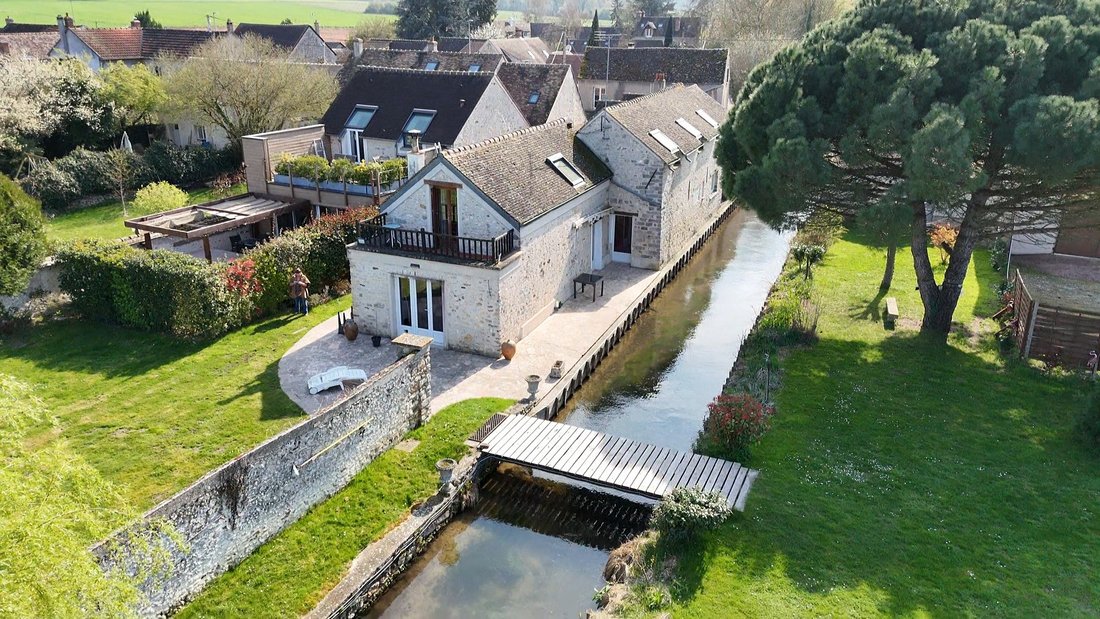 Estate in Barbizon, Ile-de-France, France 1 - 17663249