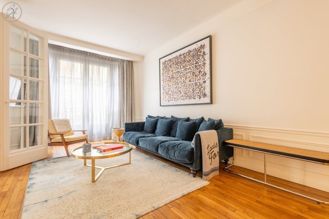 Apartment in Pereire-Malesherbes, Paris 17e Arrondissement, Paris 3 - 17663316