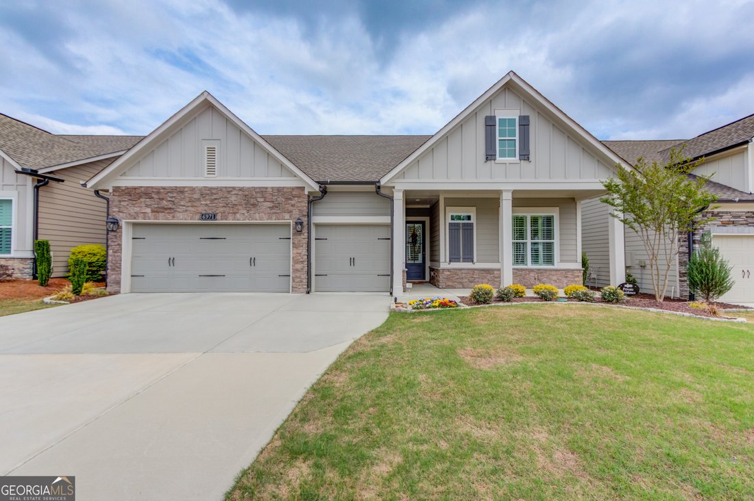 House in Flowery Branch, Georgia, United States 1 - 17663098