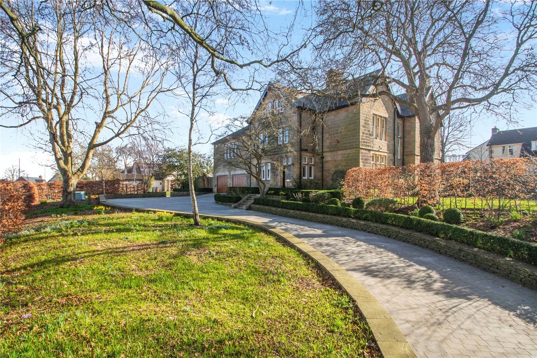 House in Pool in Wharfedale, England 1 - 17663552