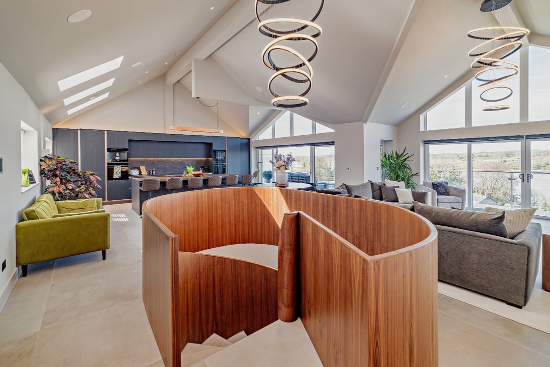 House in Y Felinheli, Wales 2 - 17665589