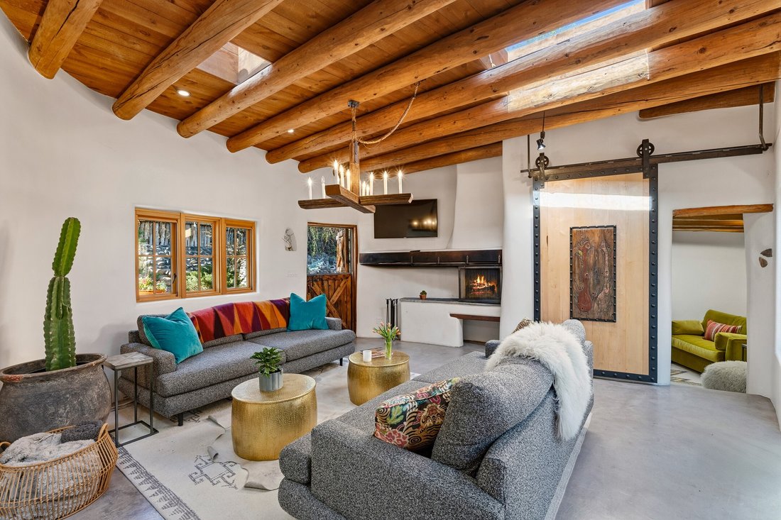 House in Santa Fe, New Mexico, United States 2 - 17664079
