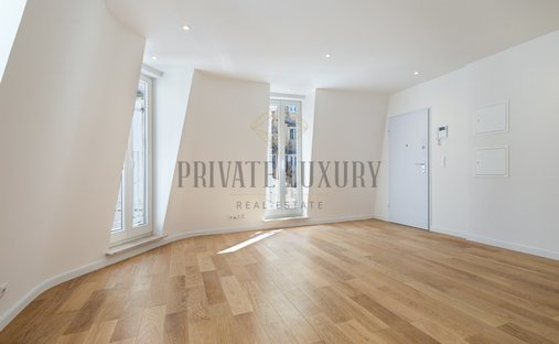 Apartment in Misericordia, Lisbon, Portugal 1