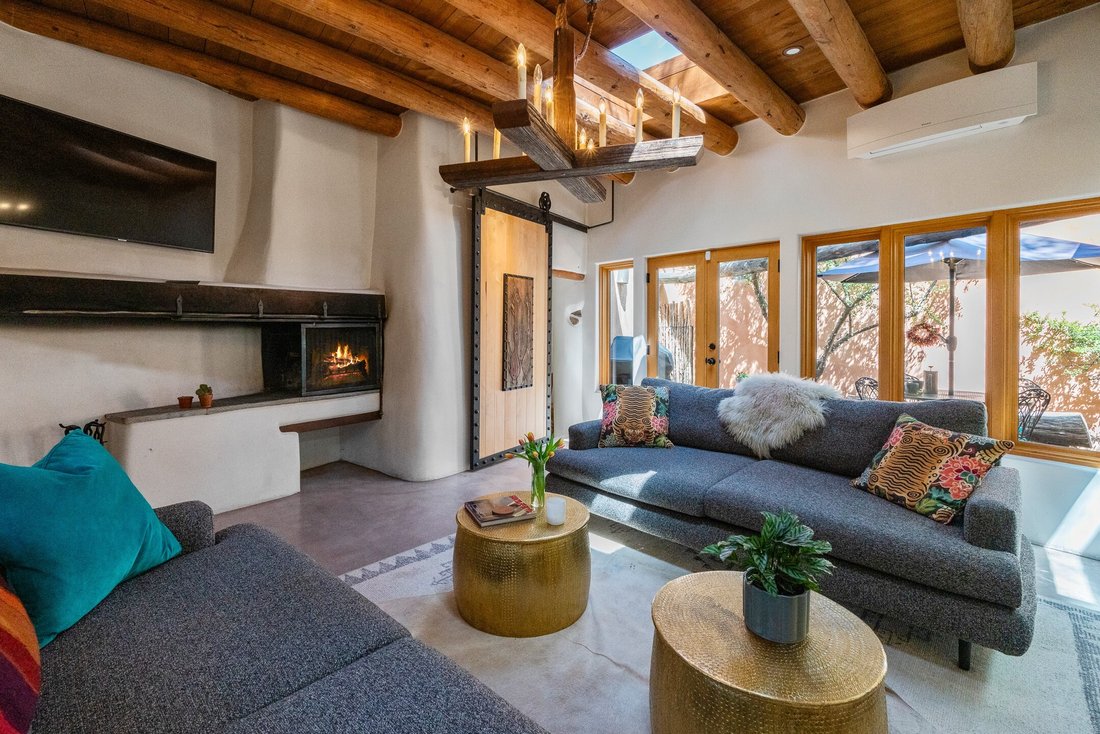 House in Santa Fe, New Mexico, United States 3 - 17664079