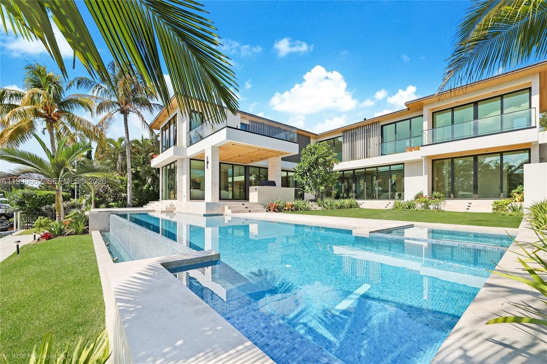 House in Miami, Florida, United States 1 - 17662835